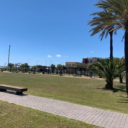 Apartamento Para 5 Personas Frente Al Mar Con Piscina Y Parking Cubelles Esterno foto