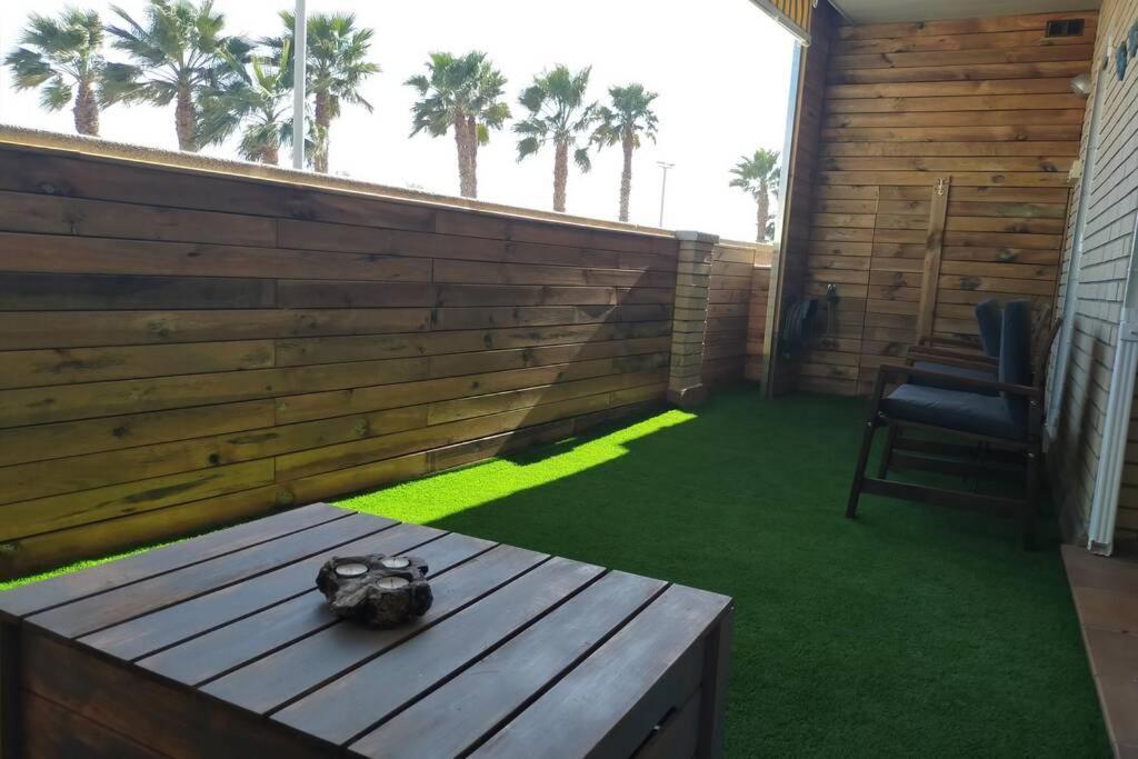 Apartamento Para 5 Personas Frente Al Mar Con Piscina Y Parking Cubelles Esterno foto