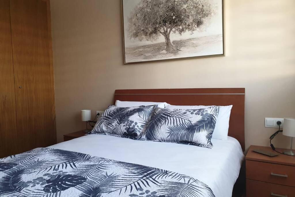 Apartamento Para 5 Personas Frente Al Mar Con Piscina Y Parking Cubelles Esterno foto
