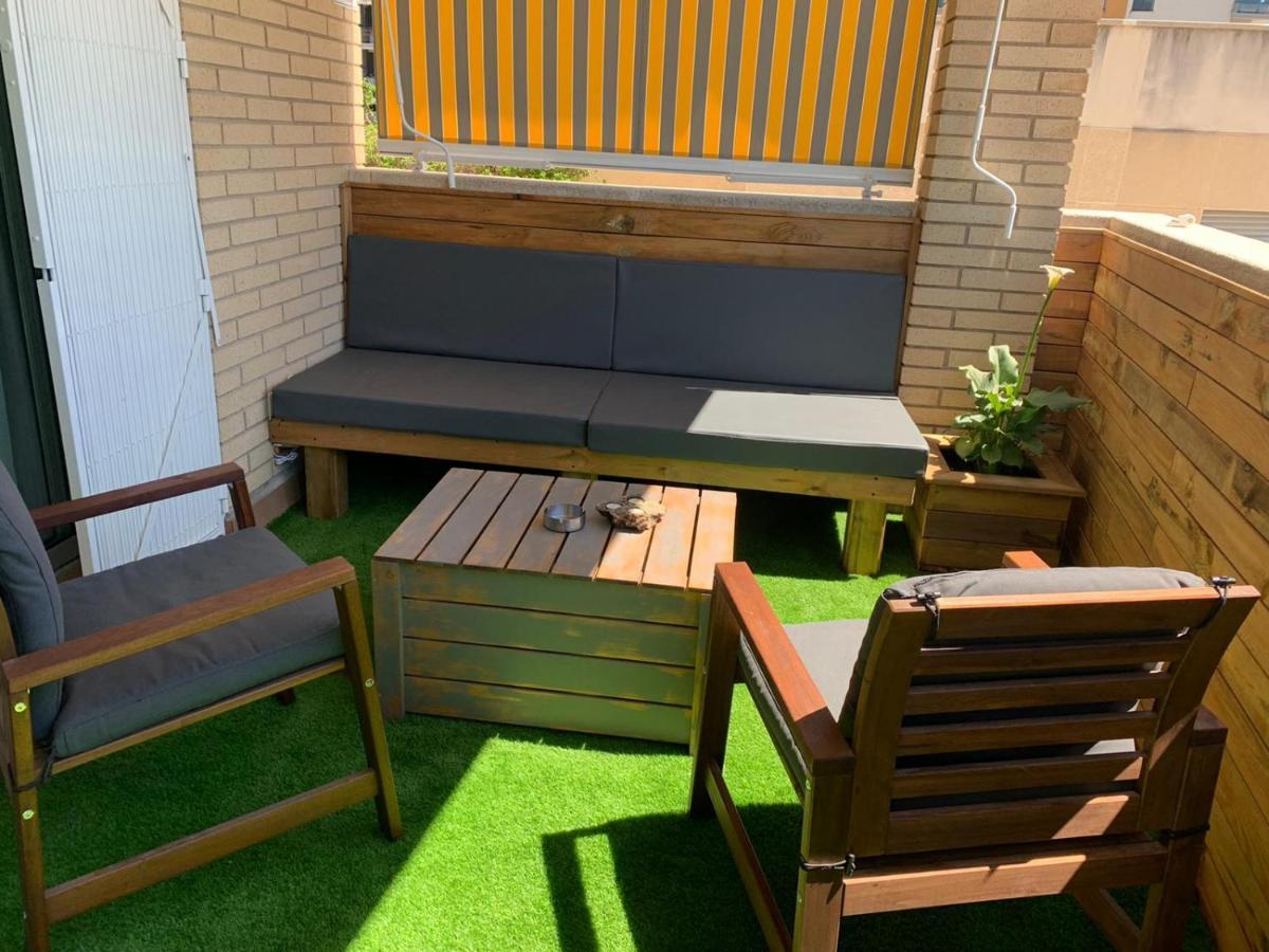 Apartamento Para 5 Personas Frente Al Mar Con Piscina Y Parking Cubelles Esterno foto